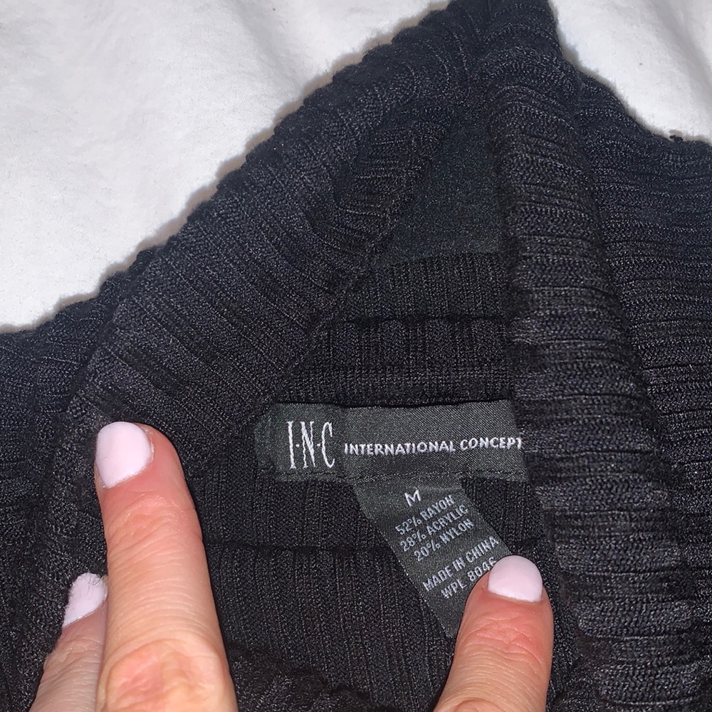 INC Ribbed Turtleneck - Picture 4 of 4